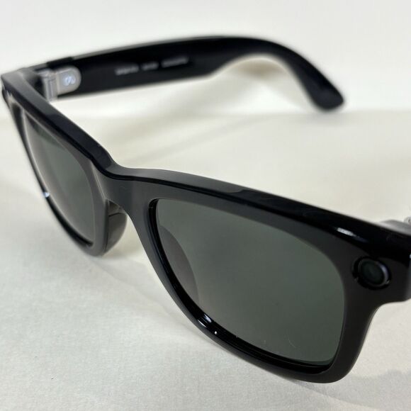 Ray-Ban Meta Wayfarer RW4006 601/71 50 Smart Glasses with Case ESSILORLUXOTTICA - Picture 11 of 16